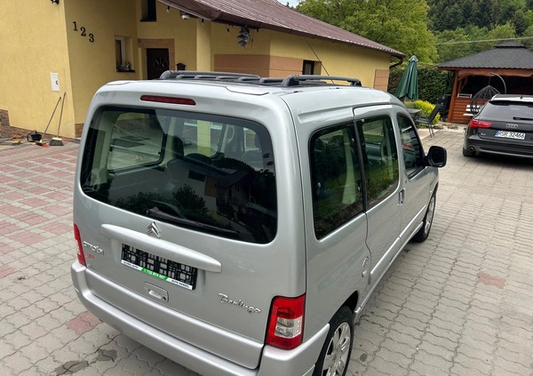 Citroen Berlingo cena 13900 przebieg: 242000, rok produkcji 2006 z Gościno małe 631